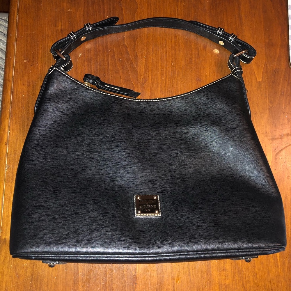 NWT Dooney & Bourke Black Hand Bag